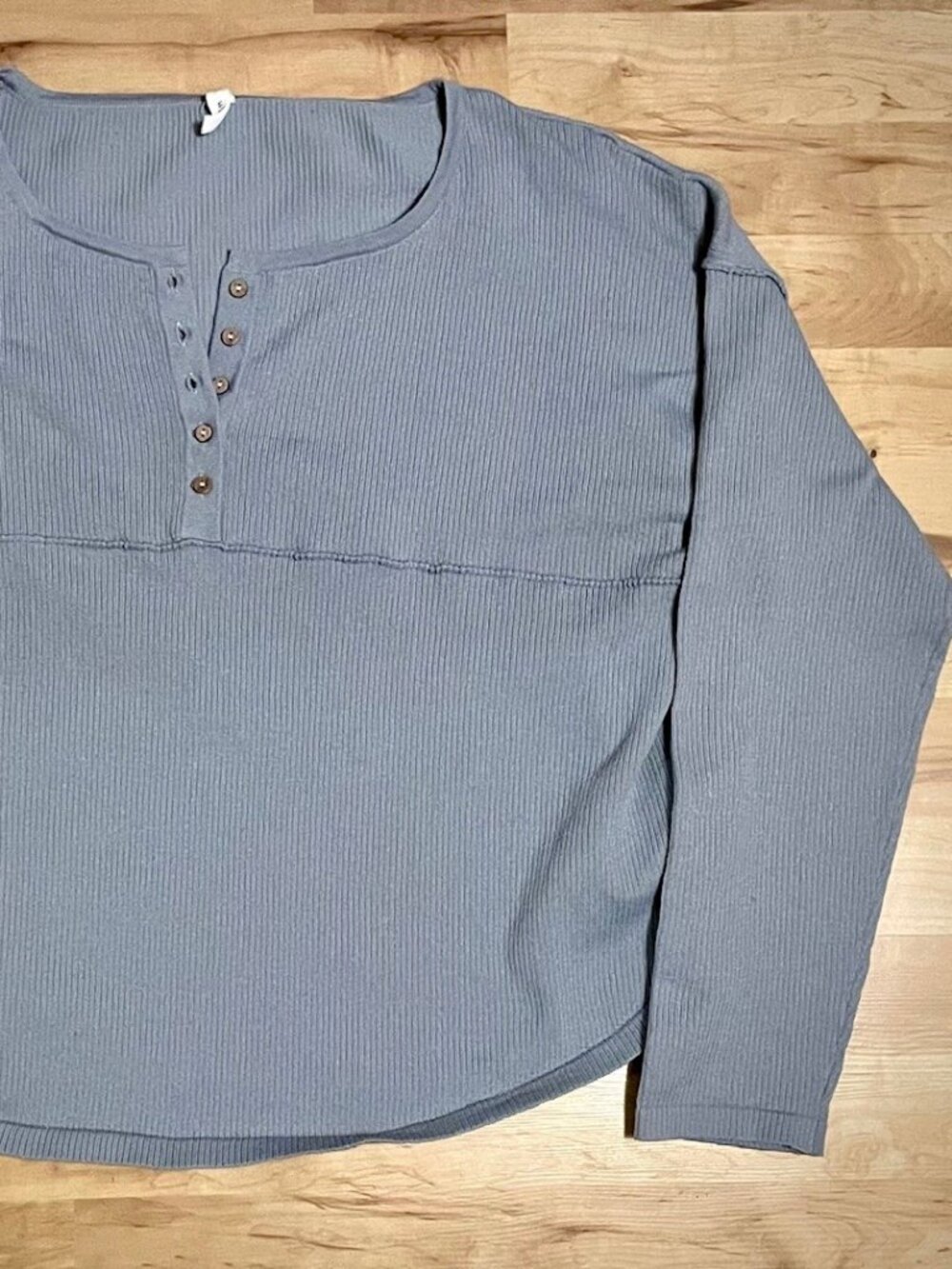 Cozy blue henley top, Wishlist.